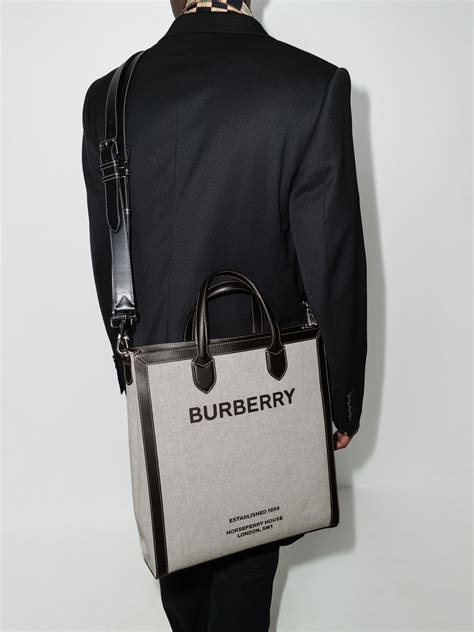 burberry horseferry print canvas.